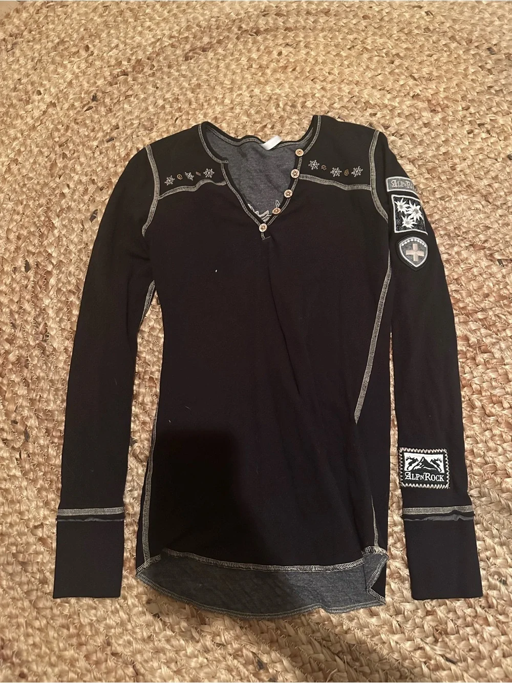 VINTAGE ALP N ROCK EMBROIDERED TOP - Picture 1 of 4